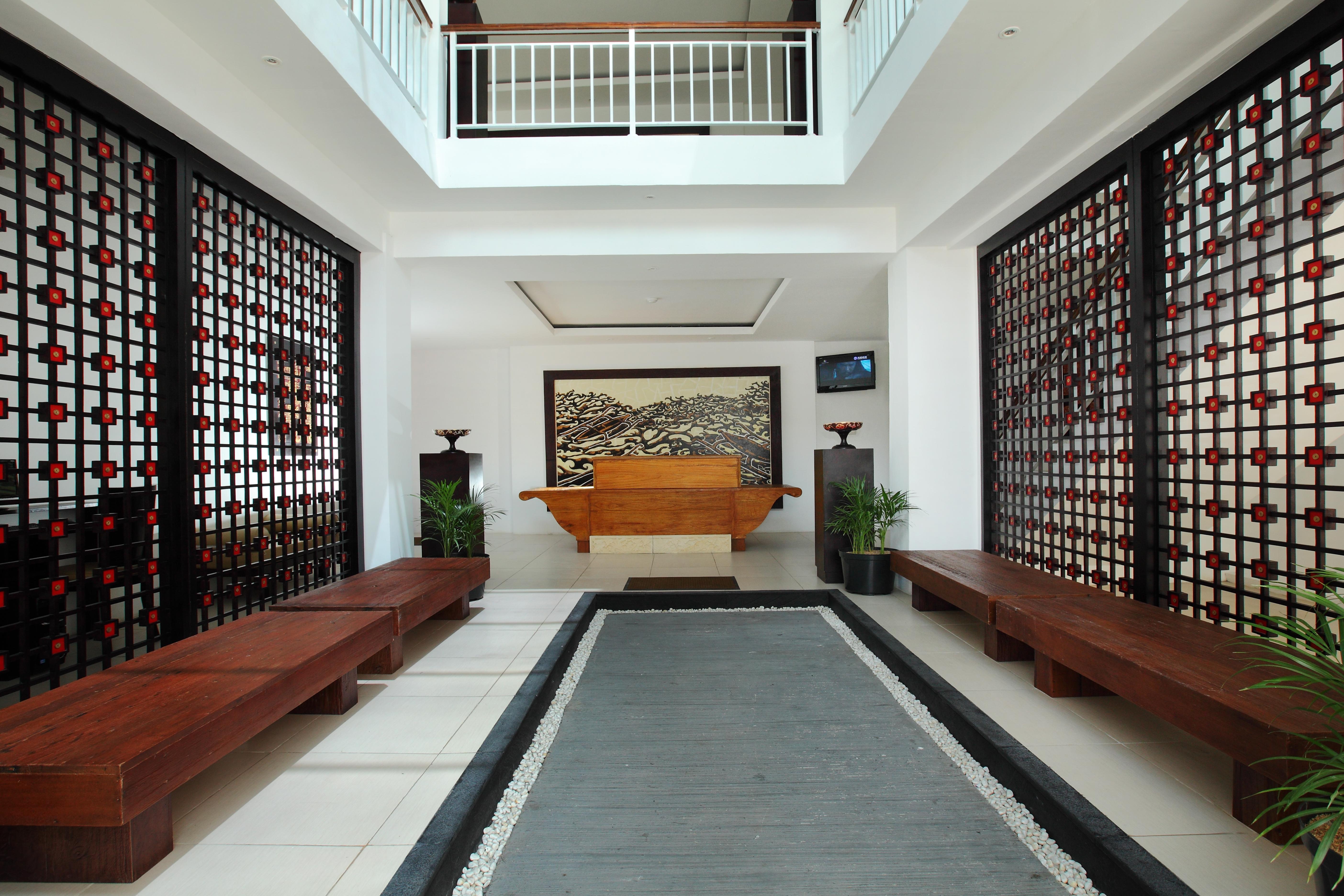 Ozz Hotel Kuta Bali Manage By Ozz Group Exterior photo